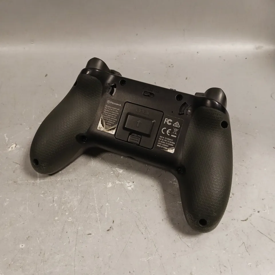 BOXED FUSION PRO WIRELESS CONTROLLER FOR PLAYSTATION 4 