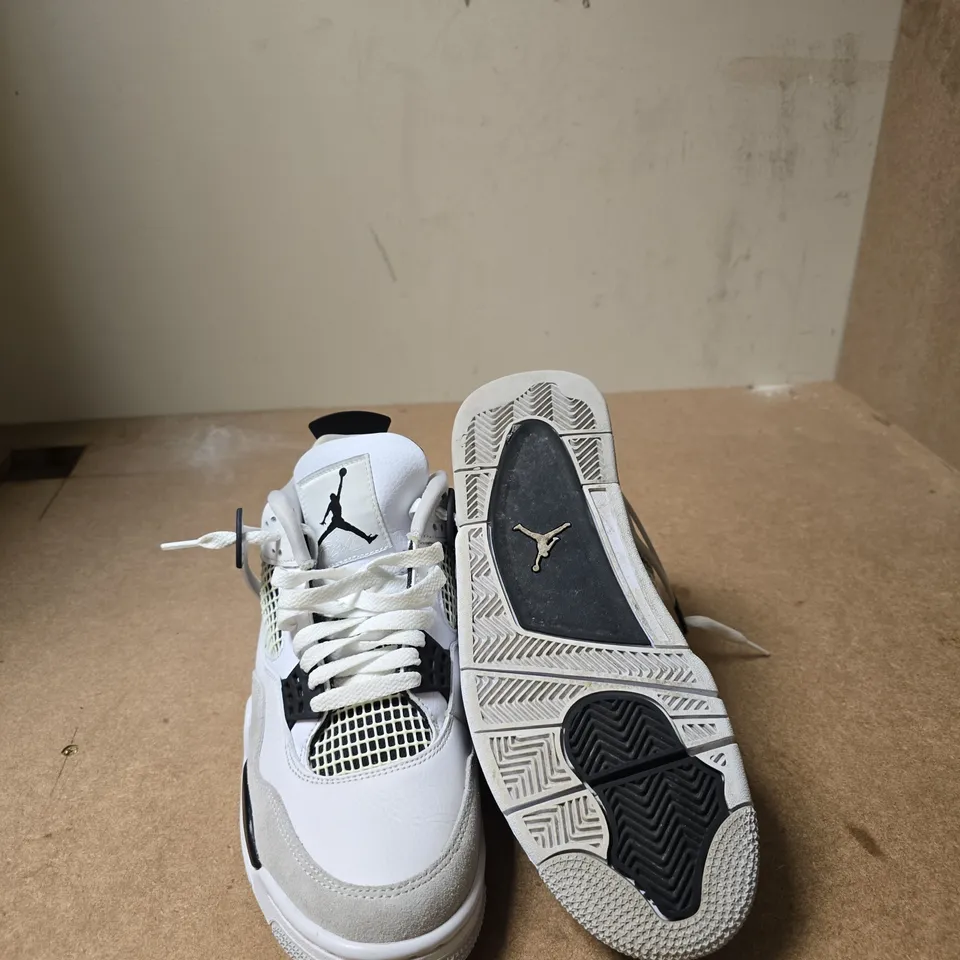 AIR JORDAN 4 RETRO SNEAKERS – WHITE/BLACK - UK SIZE 7