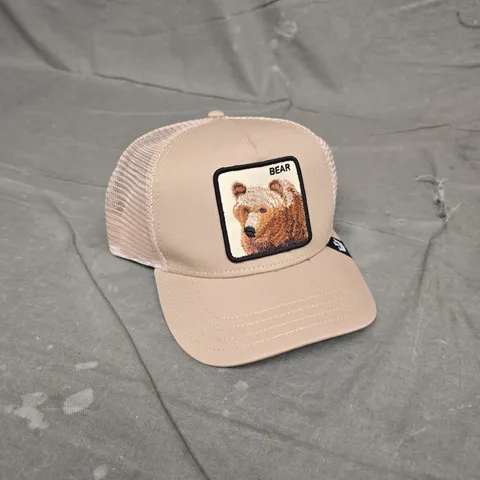 THE FARM BY GOORIN BROS. BEAR PATCH TRUCKER CAP – ONE SIZE
