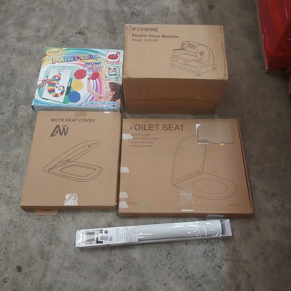 PALLET CONTAINING A LARGE QUANTITY OF ASSORTED ITEMS INCLUDING: CRAYOLA PAIN-STATION, ELECTRIC SLICER MACHINE, TOILET SEATS, BLINDS ECT