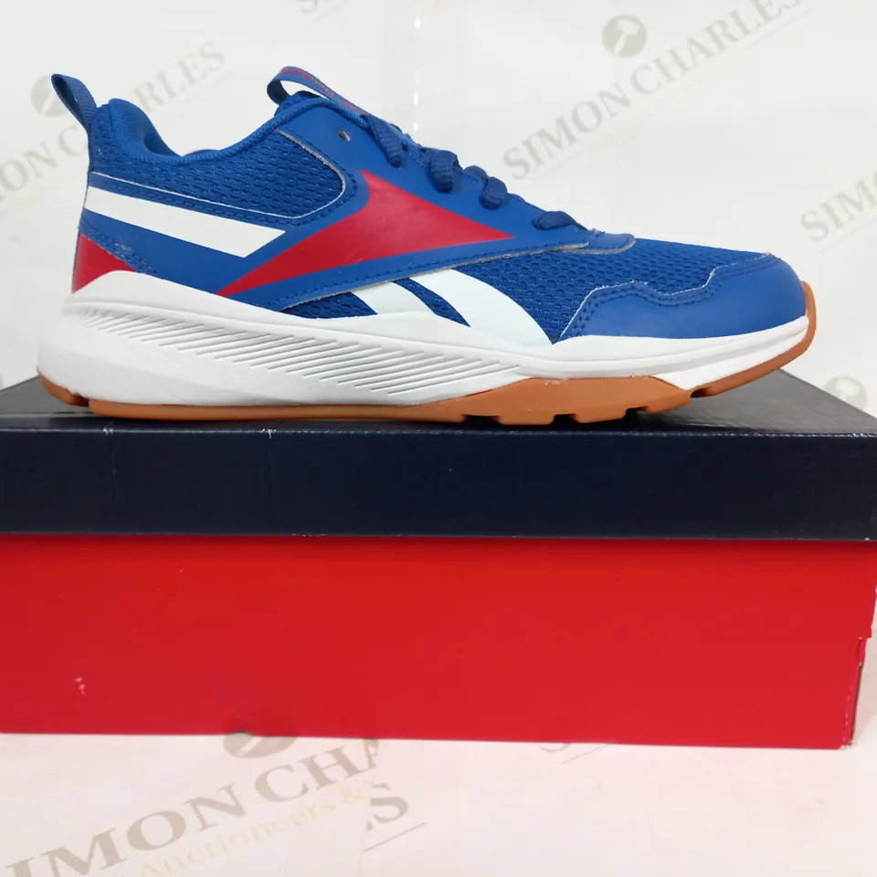 BOXED PAIR OF REEBOK XT SPRINTER 2.0 TRAINERS IN BLUE/RED/WHITE UK SIZE 4.5