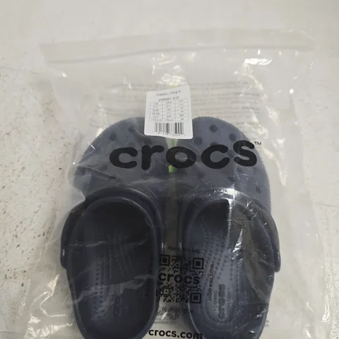 CROCS CLASSIC CLOGS β BLUE - KIDS - SIZE C11