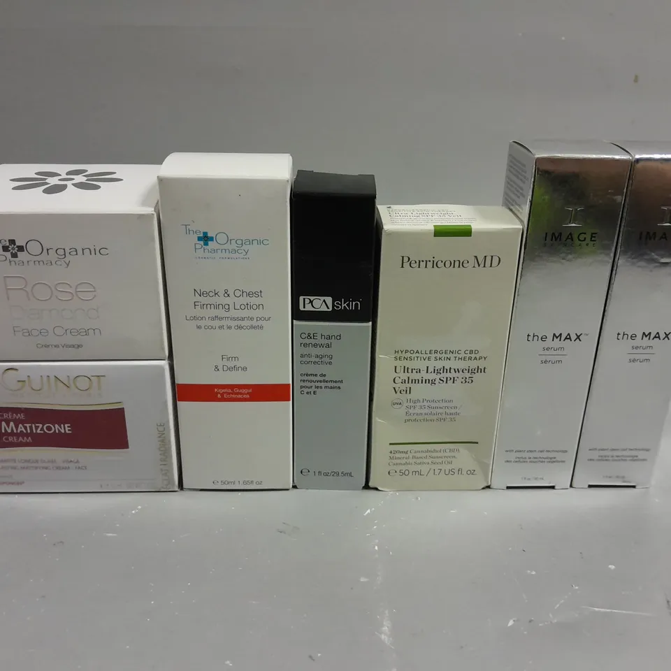APPROXIMATELY 20 ASSORTED HEALTH AND BEAUTY ITEMS TO INCLUDE PERRICONE, GUINOT AND THE ORGANIC PHARMACY