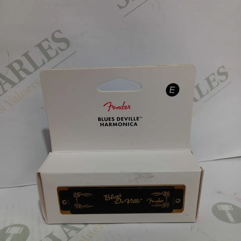 FENDER BLUES DEVILLE HARMONICA 