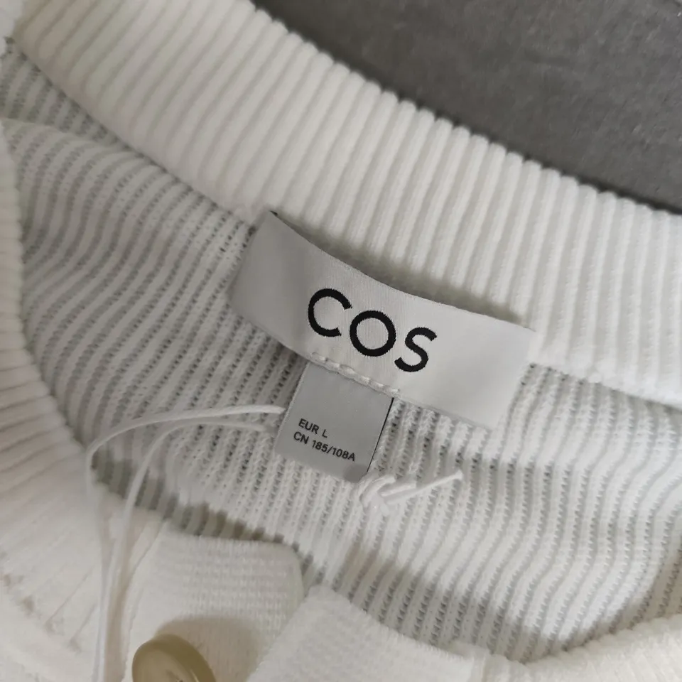 COS WHITE KNIT POLO SHIRT – SHORT SLEEVE, EUR L