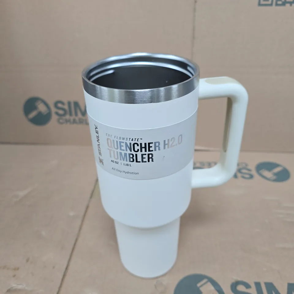 BOX OF APPROXIMATELY 15 ASSORTED ITEMS TO INCLUDE: STANLEY CUP WITHOUT LID 