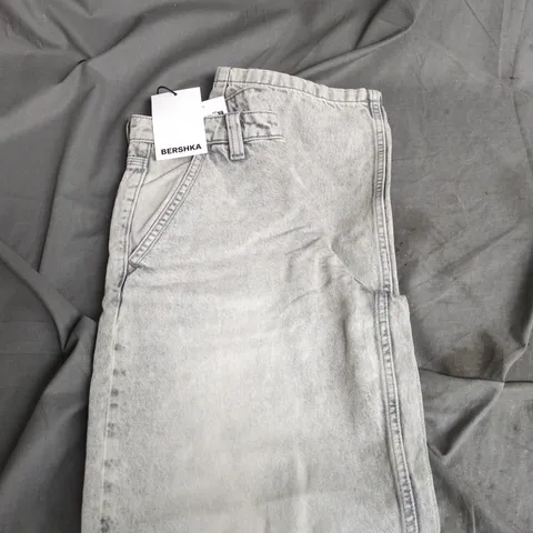 BERSHKA LIGHT-WASH BAGGY BALOON DENIM JEANS - SIZE 34