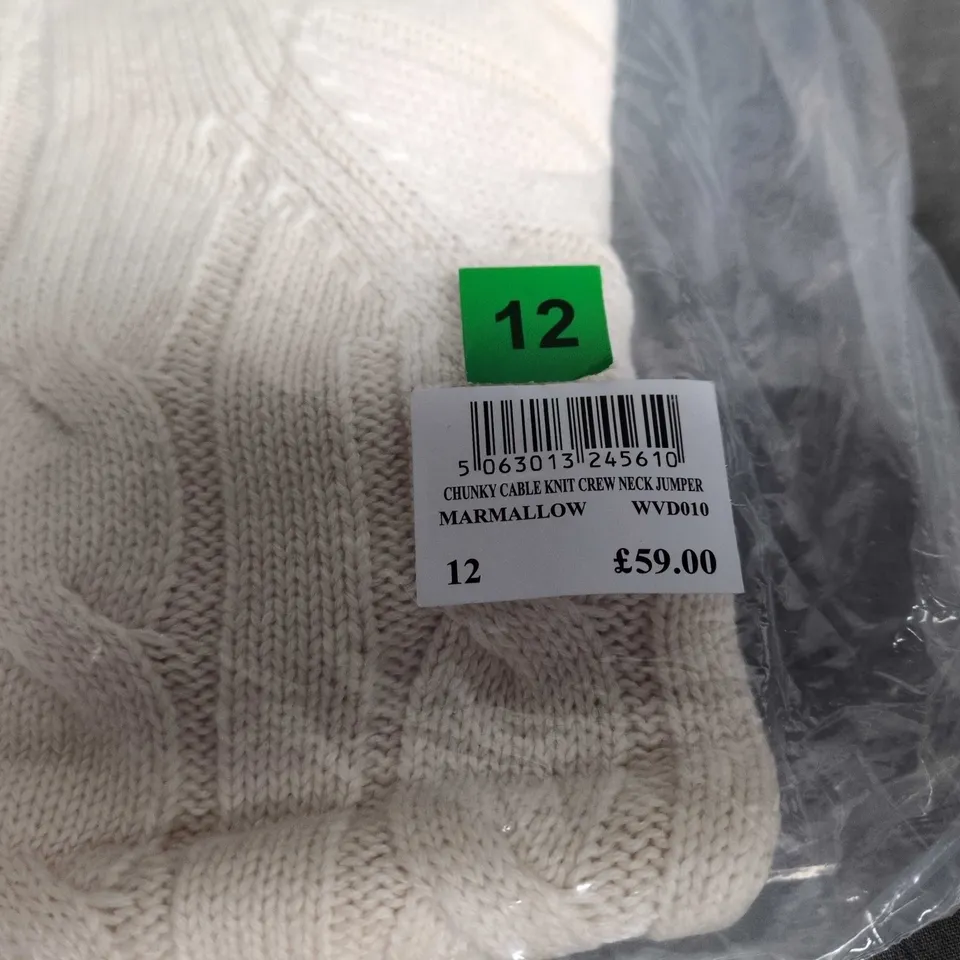CREW CLOTHING COMPANY MARMALLOW CHUNKY CABLE KNIT CREW NECK JUMPER – UK 12, CREAM
