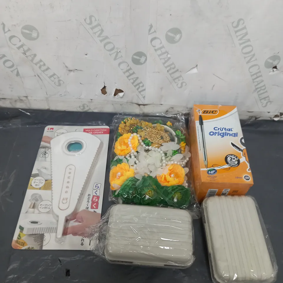 APPROXIMATELY 10  ASSORTED HOUSEHOLD ITEMS TOO INCLUDE DECORATIVE FLOWERS , BIC PENS , WOOL , ETC 