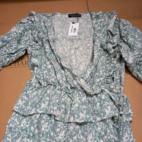 DOROTHY PERKINS DESIGNER TOP - SIZE 14