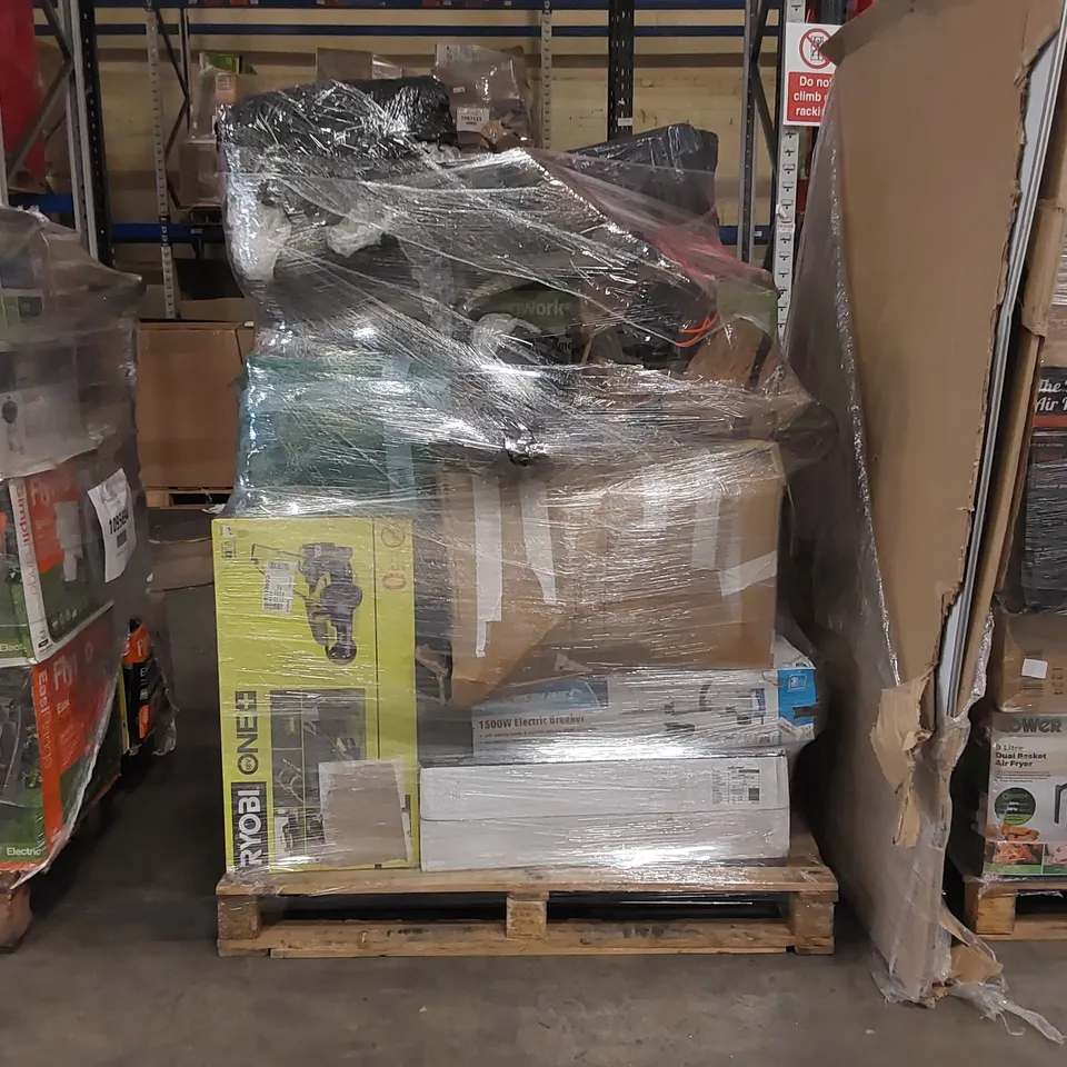 PALLET OF APPROXIMATELY 17 UNPROCESSED RAW RETURN HOUSEHOLD AND ELECTRICAL GOODS TO INCLUDE;