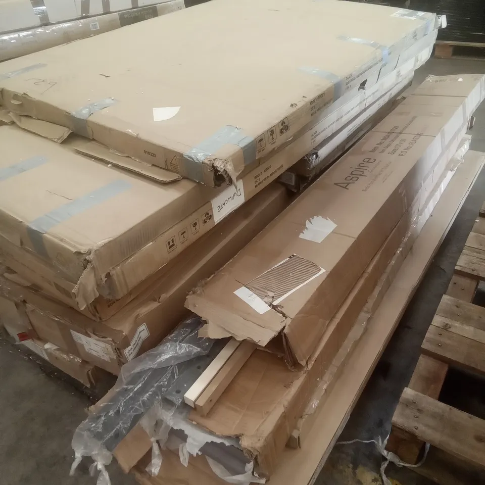 PALLET OF ASSORTED FURNITURE PARTS 