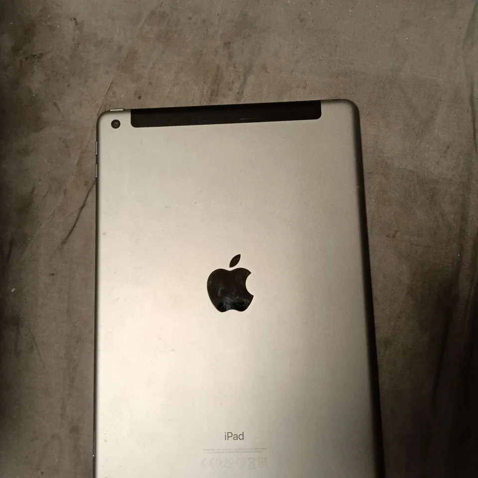 APPLE IPAD 9.7 IN SILVER
