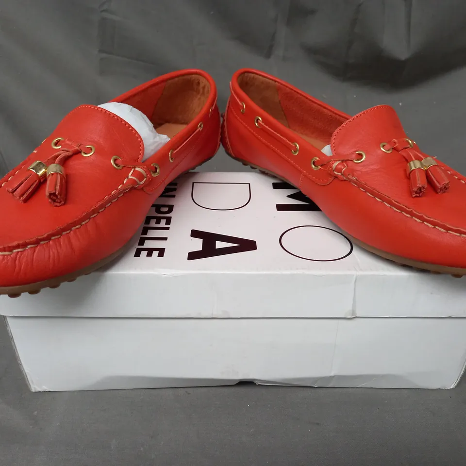 BOXED PAIR OF MODA IN PELLE ARIENNA LOAFERS IN ORANGE EU SIZE 38