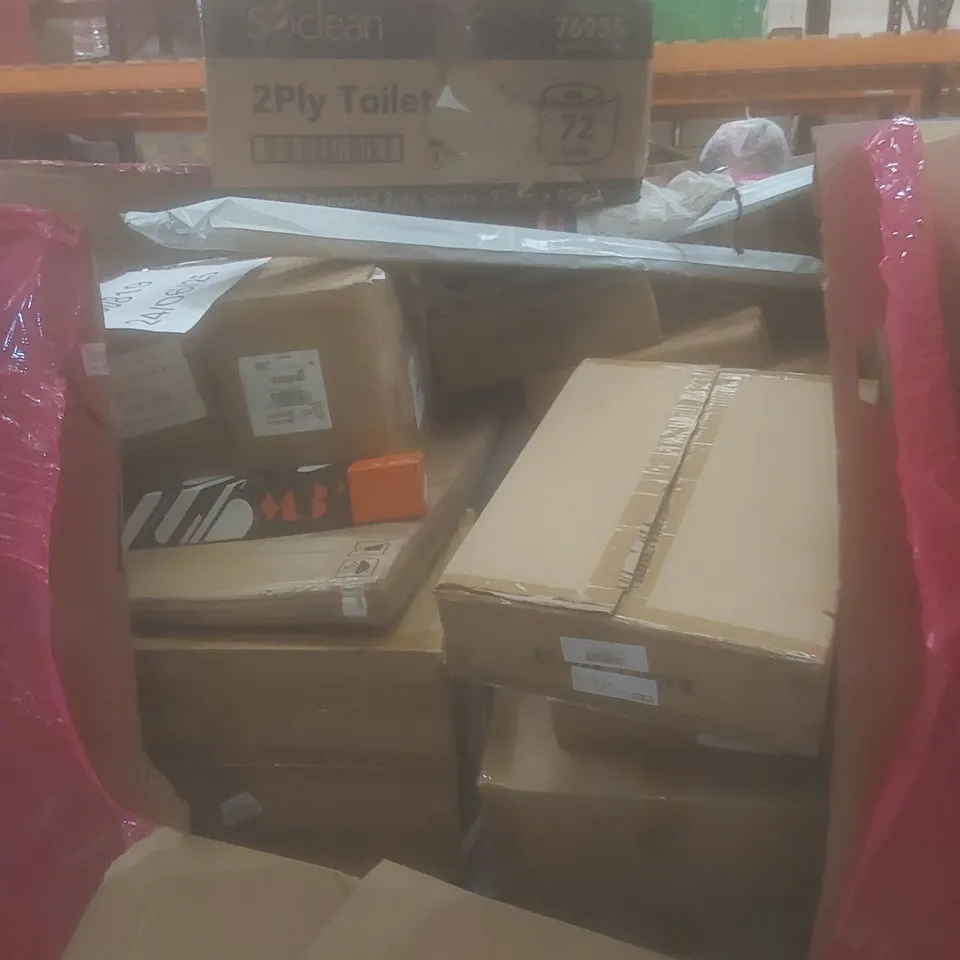 PALLET OF ASSORTED HOUSEHOLD ITEMS AND CONSUMER PRODUCTS TO INCLUDE; EXPANDABLE PULL-OUT CABINET DRAWERS, DECOR ITEMS, BOXED FURNITURE ETC 