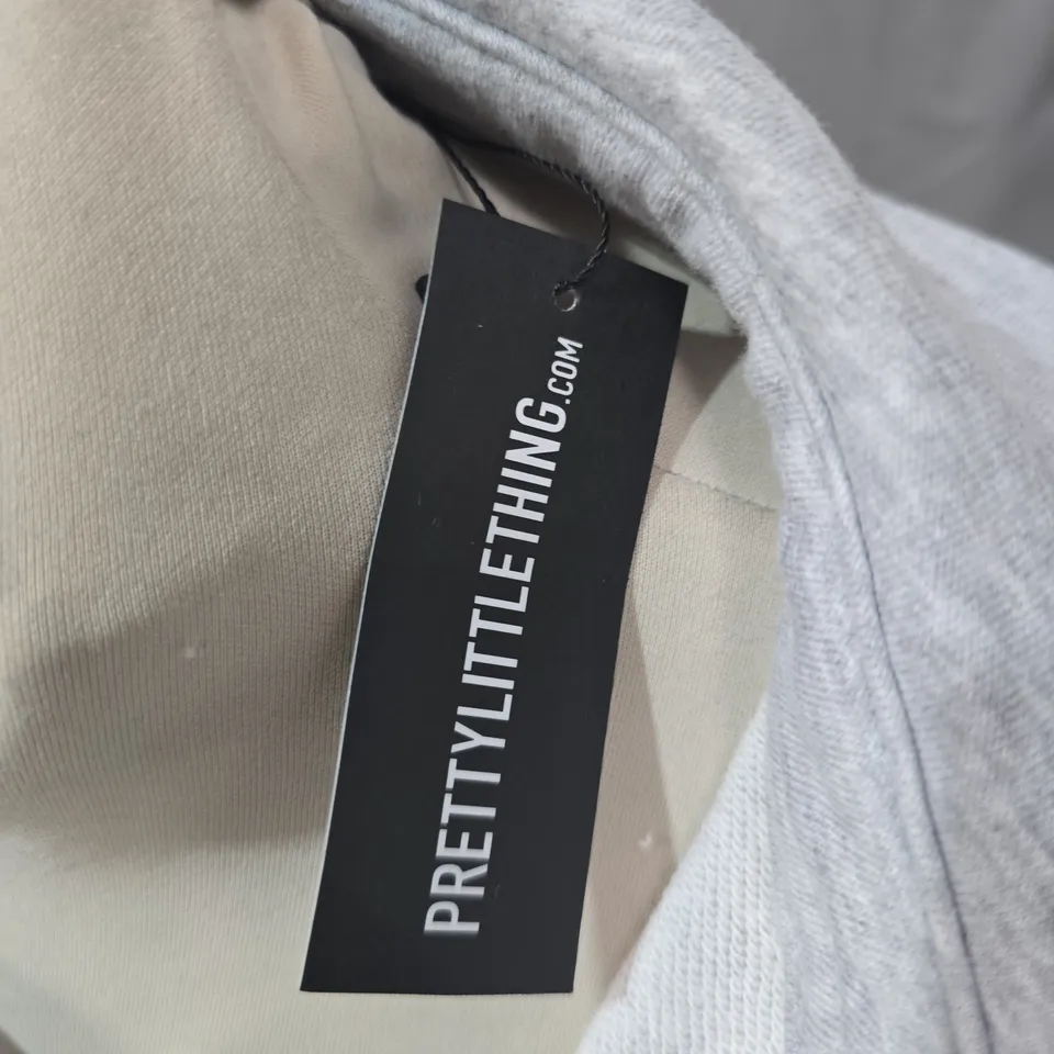 PRETTYLITTLETHING WOMEN'S GREY LOOPBACK OVERSIZED POLO DETAIL SWEATSHIRT (XS) – PETITE