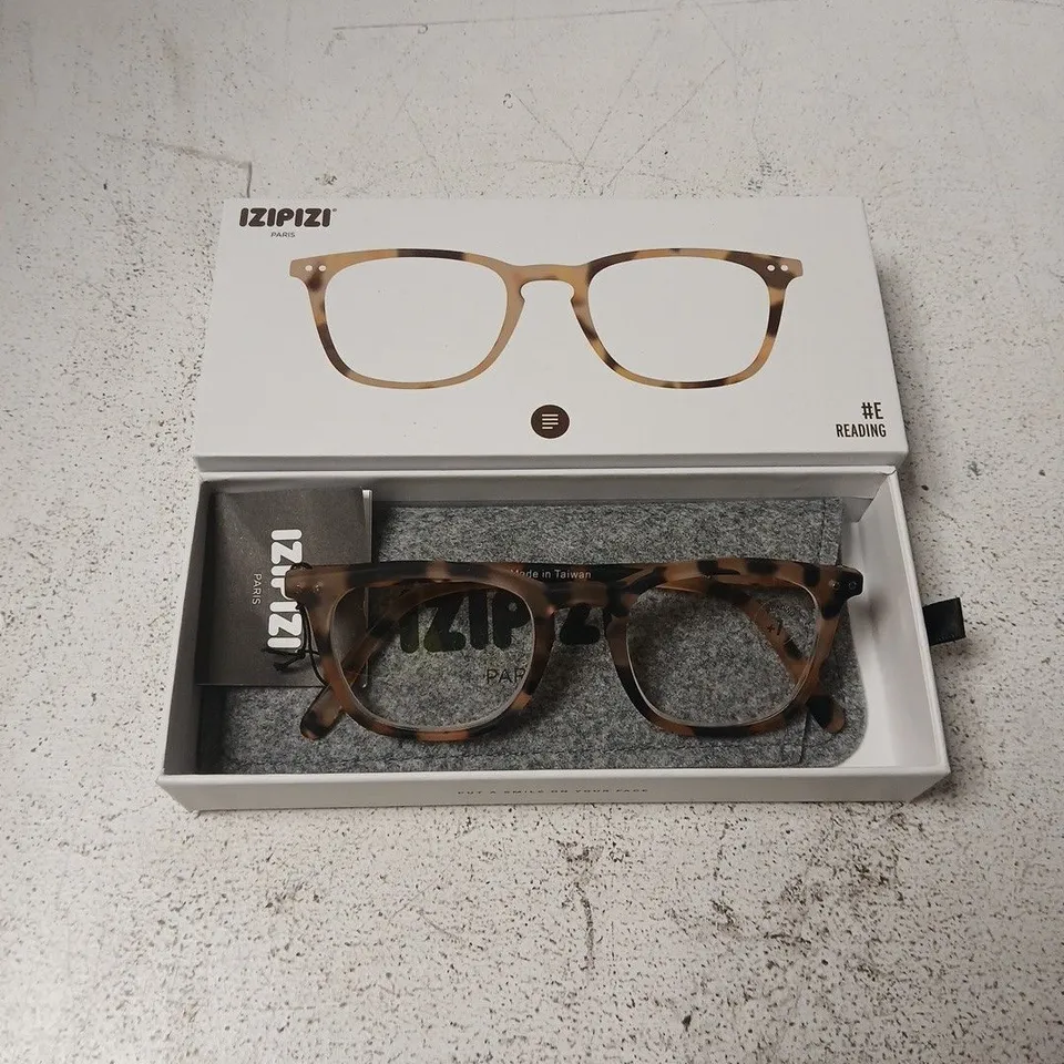 IZIPIZI READING GLASSES – TORTOISESHELL FRAME