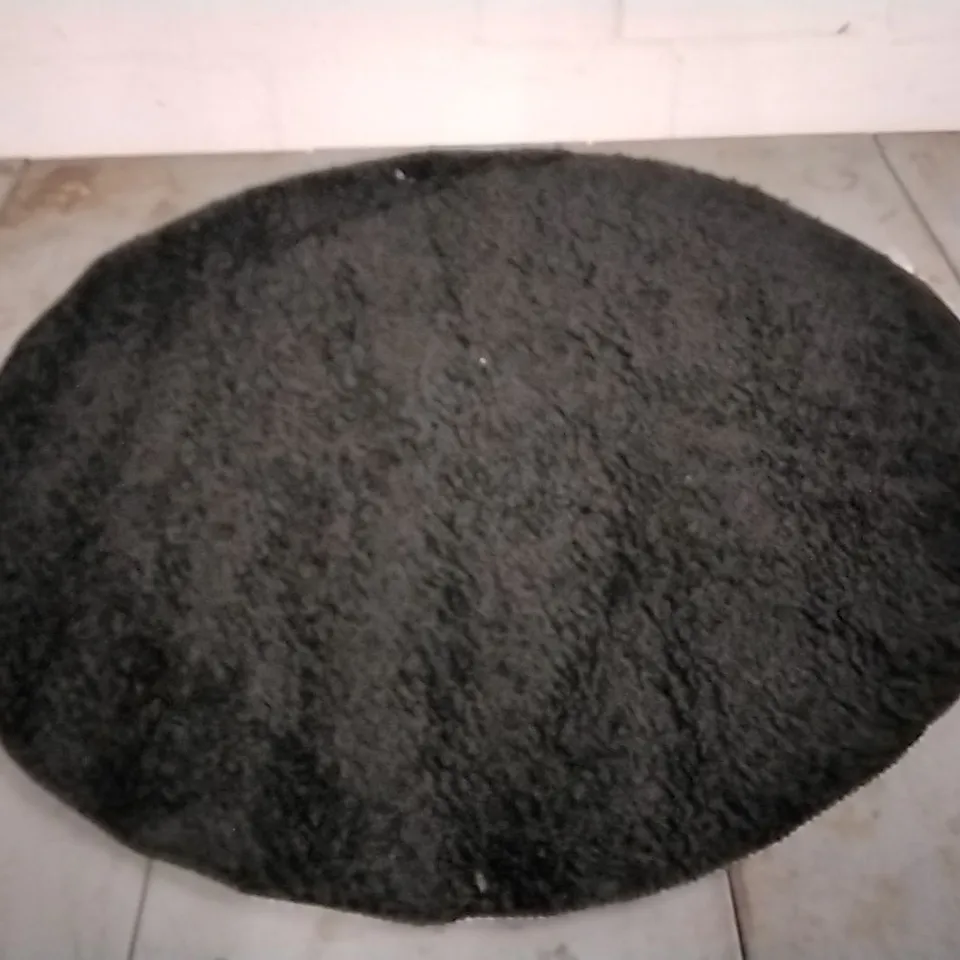 BRAND NEW BLACK GILDER BATH MAT 80 X 180CM 