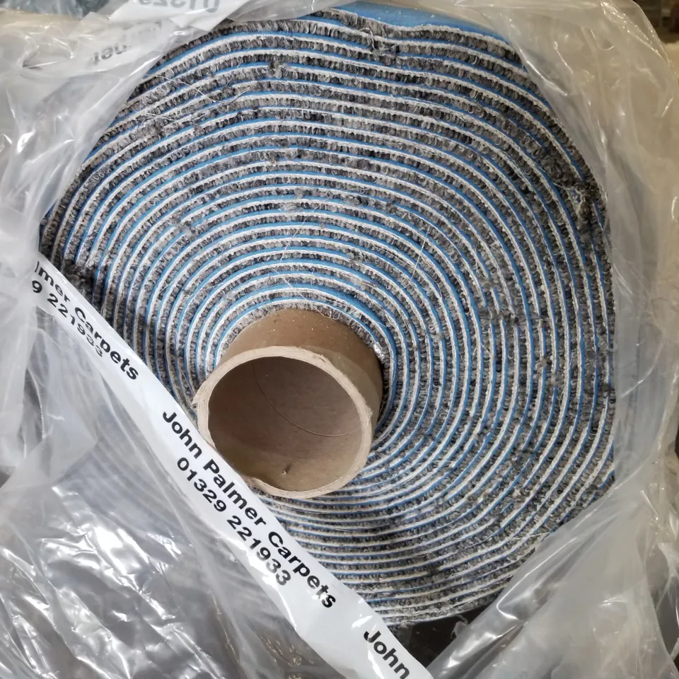 ROLL OF QUALITY GALA UT URBAN CHIC CARPET APPROXIMATELY 21.85×5M