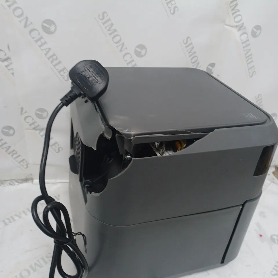 COOK'S ESSENTIALS 5.8L AIR FRYER IN SLATE GREY - VISABLE DAMAGE 