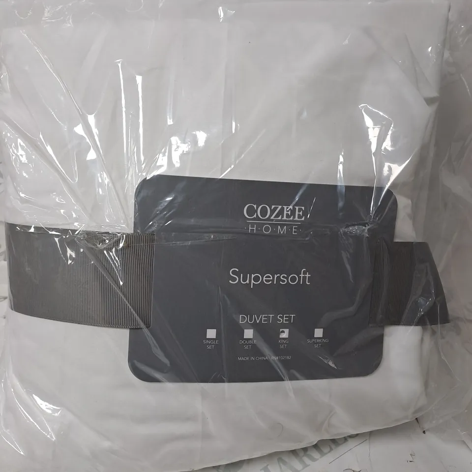 SUPERSOFT BY COZEE HOME 4 PIECE DUVET SET WITH CONTRAST TRIM SAGE KING SIZE