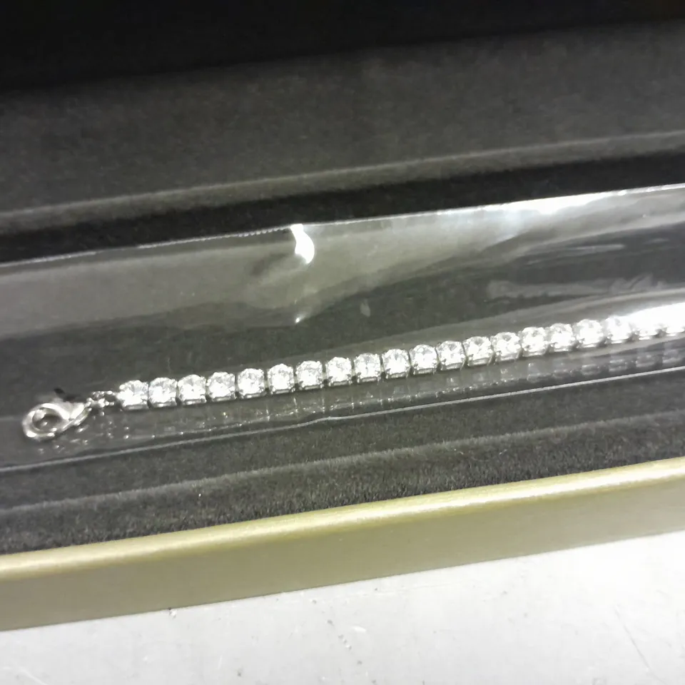 WARREN JAMES BRACELET IN BOX
