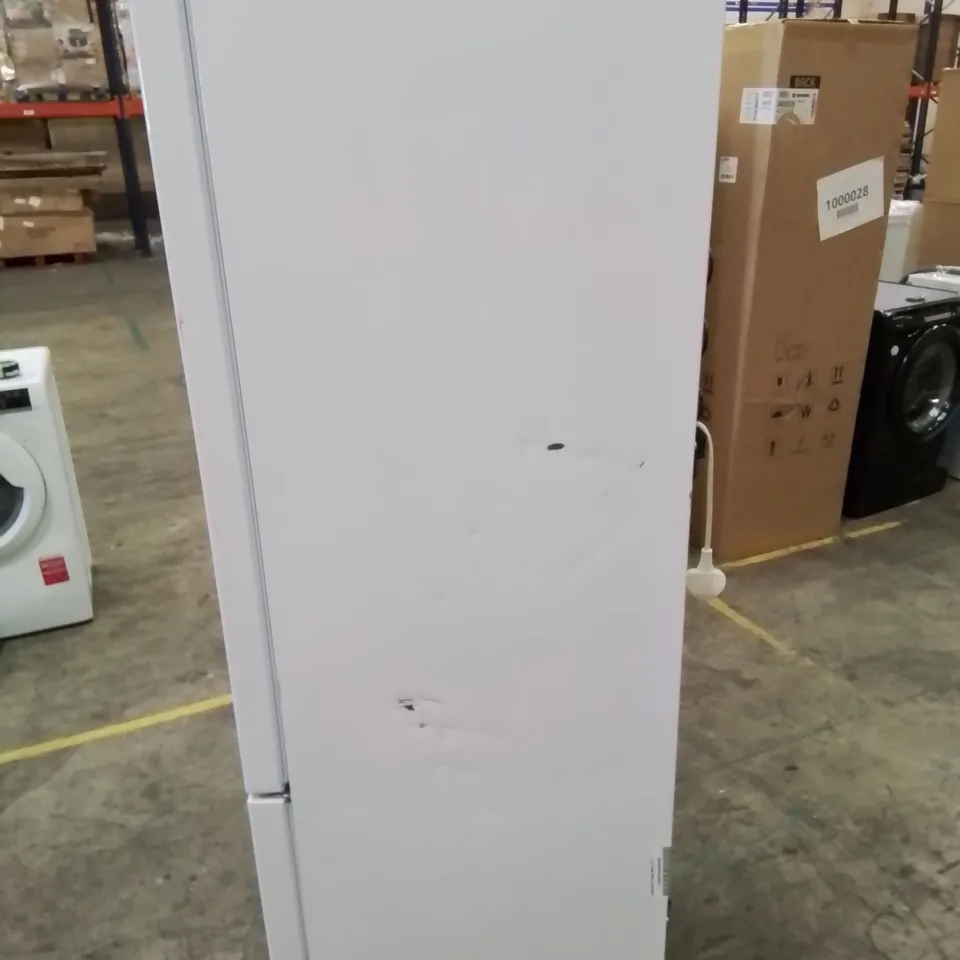 RUSSELL HOBBS 70/30 279L 180CM HIGH FRIDGE FREEZER IN WHITE-COLLECTION ONLY- 