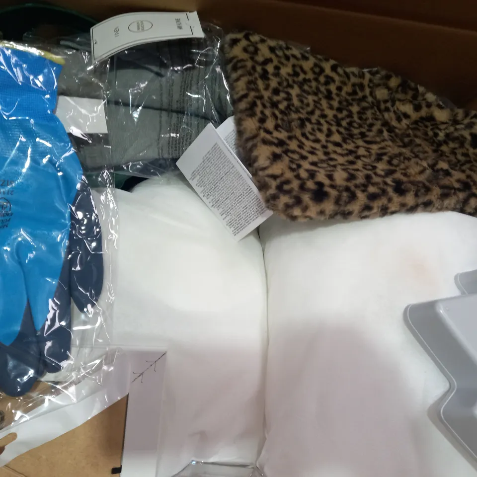BOX OF APPROXIMATELY 15 ASSORTED HOUSEHOLD ITEMS TO INCLUDE GO FETCH TENNIS BALLS, DECORATIVE FRAMED ELEPHANT PRINT, DECORATIVE MULTICOLOUR ROSE, ETC