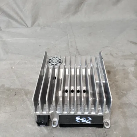 MERCEDES W212 E350 E550 AMPLIFIER 