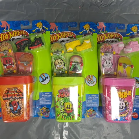 BOX OF APPROXIMATELY 15 ASSORTED HOT WHEELS SKATE TOYS IN VARIOUS COLOURS