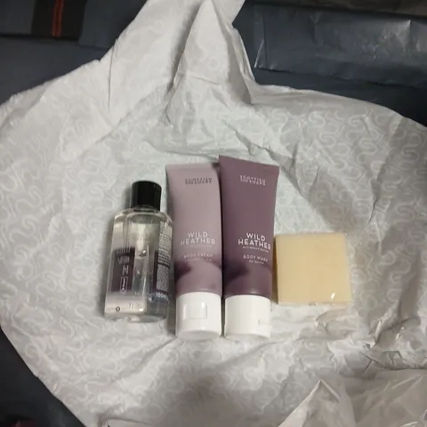 SCOTTISH FINE SOAPS WILD HEATHER PAMPER ESSENTIALS GIFT SET