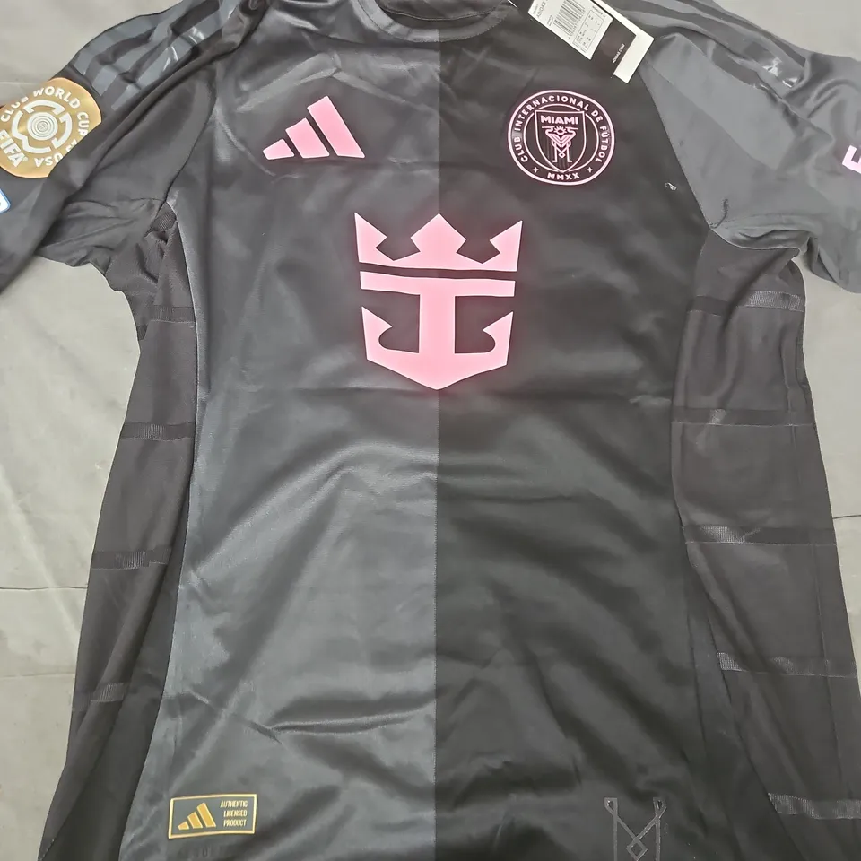 ADIDAS INTER MIAMI CF 25/26 AWAY AUTHENTIC JERSEY SIZE MEDIUM - MESSI NUMBER 10