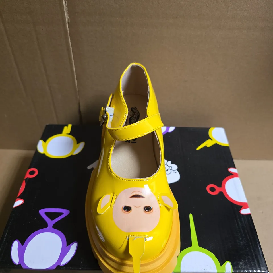 BOXED PAIR OF KOI LA LA TELETUBBIES KIDZ MARY JANES – YELLOW, UK SIZE 2