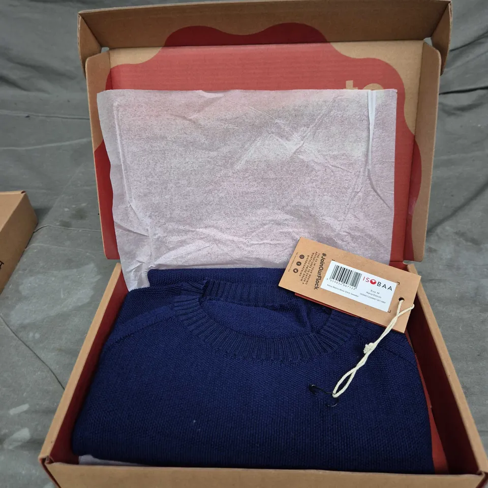 ISOBAA MENS MERINO MOSS STITCH NAVY SWEATER SIZE M