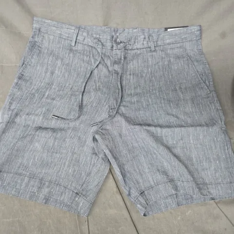 HUGO BOSS C KANE RDS SHRTS IN GREY SIZE UK 52