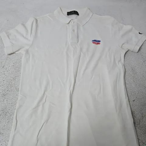 FRED PERRY CASUAL POLO SHIRT - LARGE
