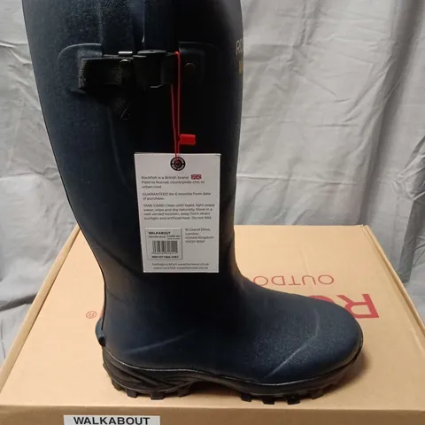BOXED PAIR OF ROCKFISH WALKABOUT BOOTS IN OXFORD BLUE - UK 7