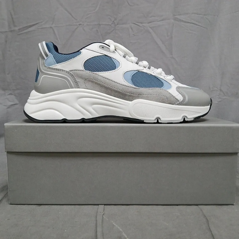 BOXED PAIR OF CLEENS PULSE RUNNER TRAINERS IN OCEAN SIZE UK 9