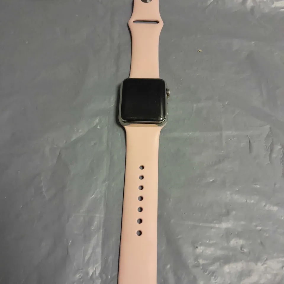 APPLE WATCH IN PINK SERIAL FH7PXNWFG9HM