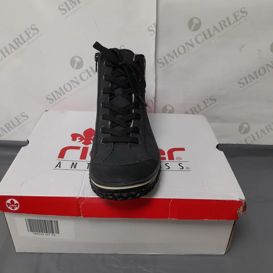 RIEKER ANTISTRESS LADIES BLACK FUR LINED LACE UP ANKLE BOOTS SIZE 5