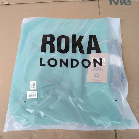 BAGGED HOKA LONDON TRAFALGAR B RECYCLED CANVAS IN MOUNTAIN GREEN - MEDIUM