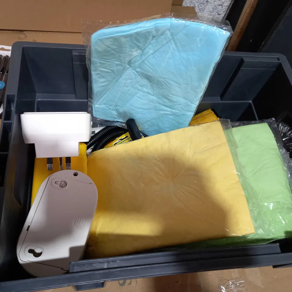 TOTE OF APPROXIMATELY 16 ASSORTED ITEMS TO INCLUDE A WIRED BOOSTER, A WATER BOOSTER M - WD-4396508, A IWATER AND A PICTURE FRAME