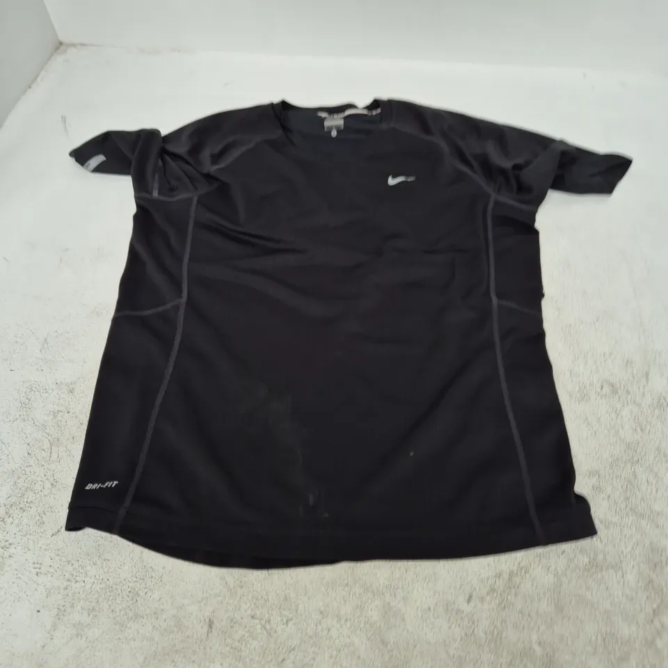 NIKE RUNNING DRI-FIT T-SHIRT – BLACK, SIZE M