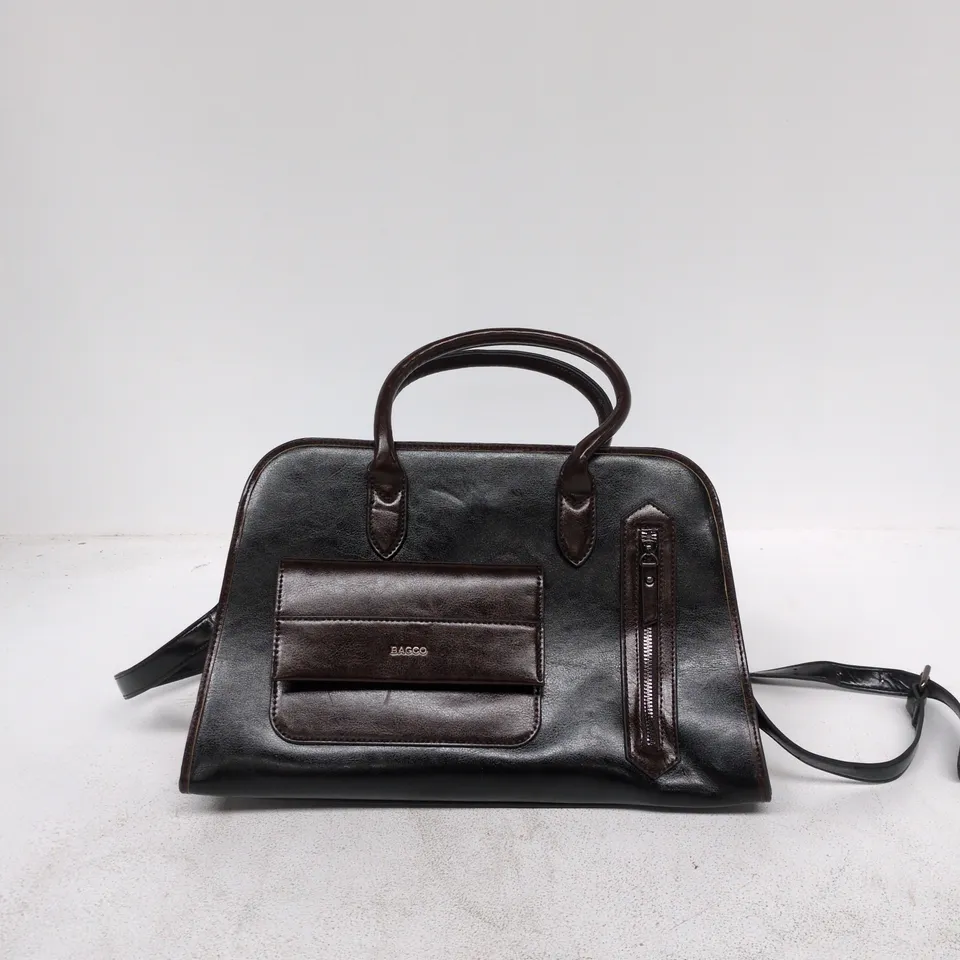 BAGCO BLACK LEATHER-LOOK HANDBAG WITH BROWN TRIM