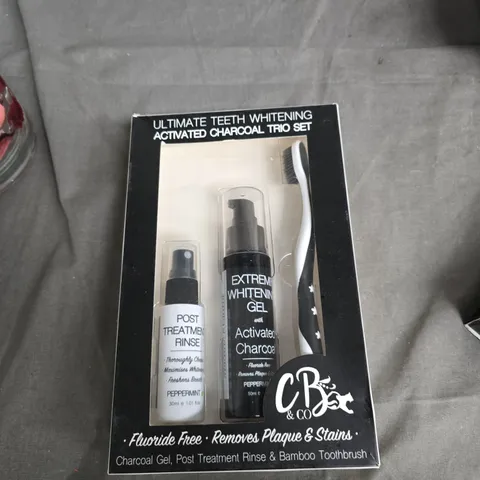 BOX OF APPROXIMATELY 25 ASSORTED ITEMS TO INCLUDE: TEETH WHITENING KIT AND CANDLE