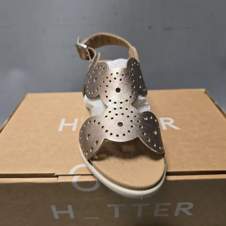 BOXED HOTTER DIANA WIDE IN ROSE GOLD - UK 4 