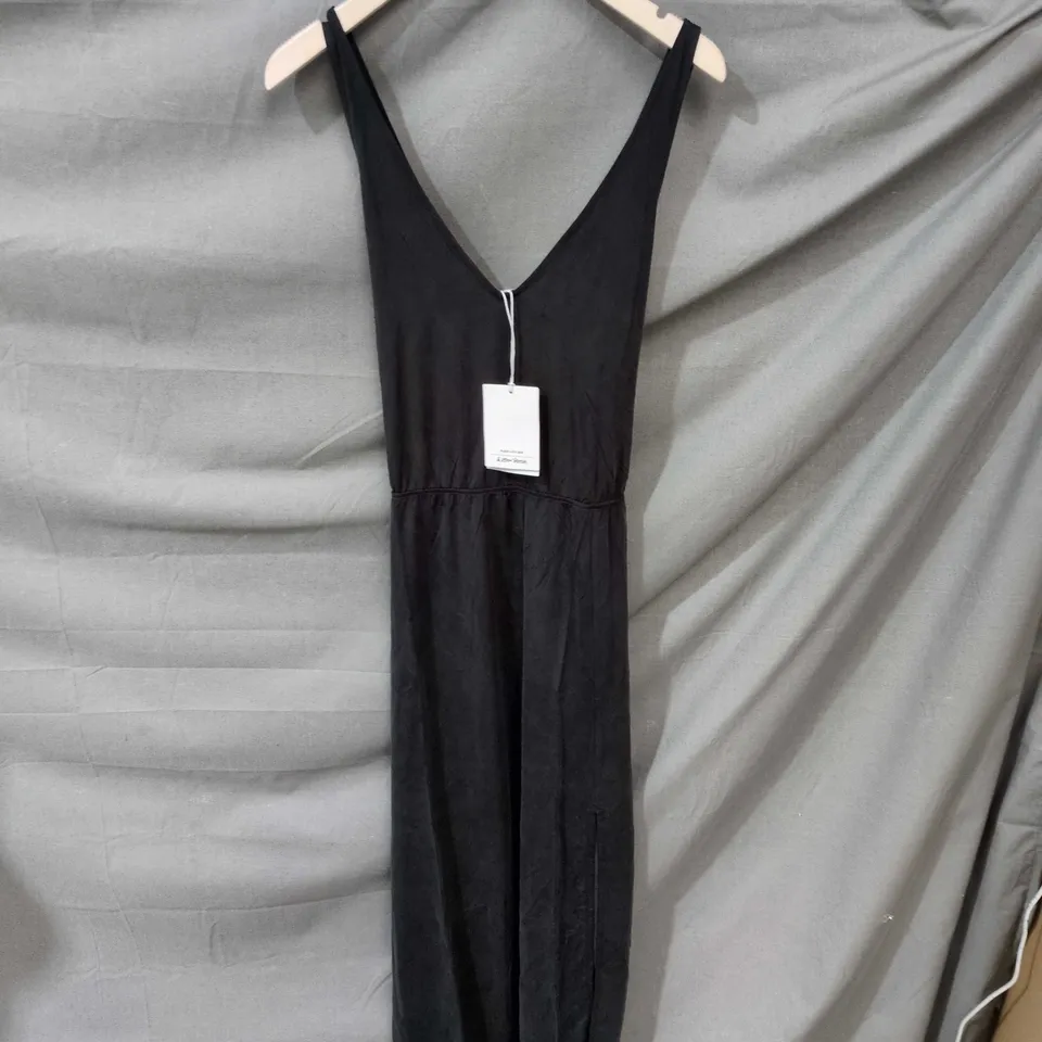 & OTHER STORIES X PARIS ATELIER BLACK SLEEVELESS JUMPSUIT, V-NECK, EU L SIZE LARGE .