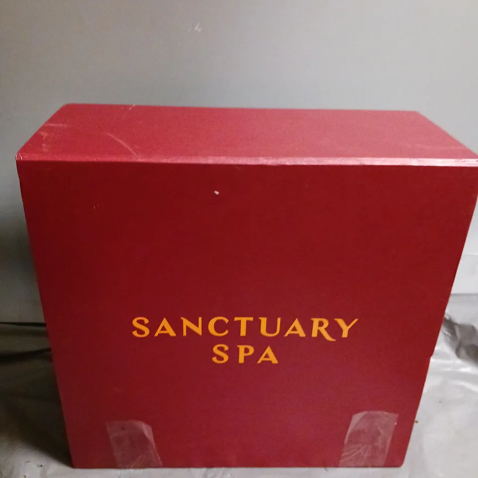 SANCTUARY SPA SELF-CARE GIFTSET TO INCLUDE SPICED SIGNATURE COLLECTION & SPICED SIGNATURE TRIO