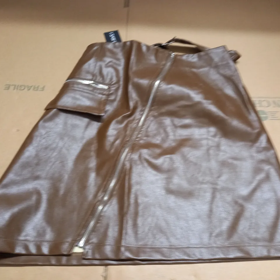 I SAW IT FIRST BROWN ZIP FRONT FAUX LEATHER SKIRT - 16