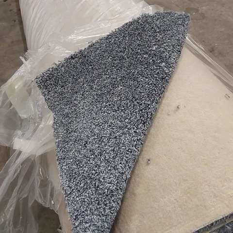 ROLL OF QUALITY STS MOORLAND TWIST TF CARPET // SIZE: APPROX 4 X 10m